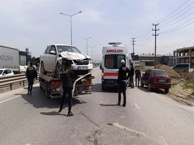 Bursa'da zincirleme kaza; 1'i &ccedil;ocuk 5 yaralı