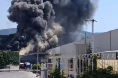 Bursa Hasanağa Organize'de fabrika yangını