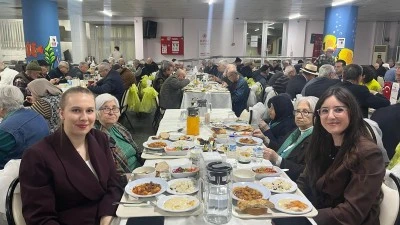 Bursa Hayat Hastanesi'nden huzurevinde iftar