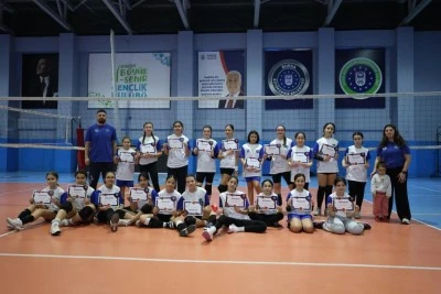 Bursa Kış Spor Okulları&rsquo;na yoğun katılım