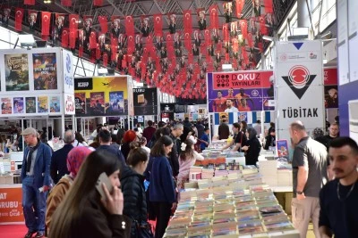 Bursa Kitap Fuarı kapılarını a&ccedil;tı