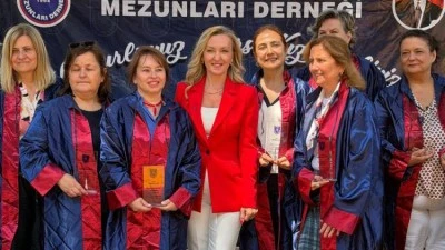 Bursa Kız Lisesi mezunlarından anlamlı buluşma!