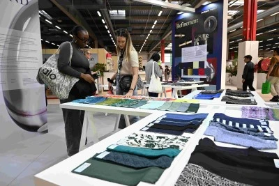 Bursa kumaşları Paris&rsquo;te 