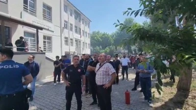 Bursa Mustafakemalpaşa Mesleki Eğitim Merkezi'nde yangın