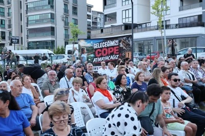Bursa Nil&uuml;fer &ccedil;&ouml;pl&uuml;ğe karşı tek ses: Geleceğimizi kirletmenize izin vermeyeceğiz