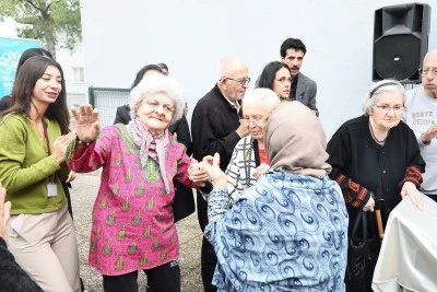 Bursa Nil&uuml;fer&rsquo;de Alzheimer hastaları i&ccedil;in anlamlı buluşma