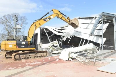 Bursa Nil&uuml;fer'de farklı noktalarda yıkımlar 