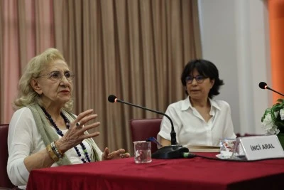 Bursa Nil&uuml;fer'de İnci Aral ile 'Kadına şiddet ve cinayetleri'