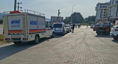 Bursa Nil&uuml;fer'de kimyasal madde bir caddeyi ulaşıma kapattı
