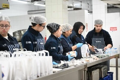 Bursa'nın dayanışma mutfağı b&uuml;y&uuml;yor