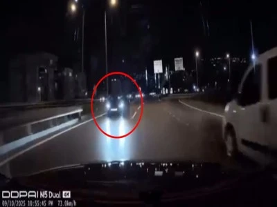 Bursa'nın en işlek caddelerinden birinde ters y&ouml;nde ara&ccedil; s&uuml;rd&uuml;