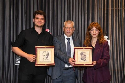 Bursa'nın gen&ccedil; gazetecileri &ouml;ğrencilerle buluştu