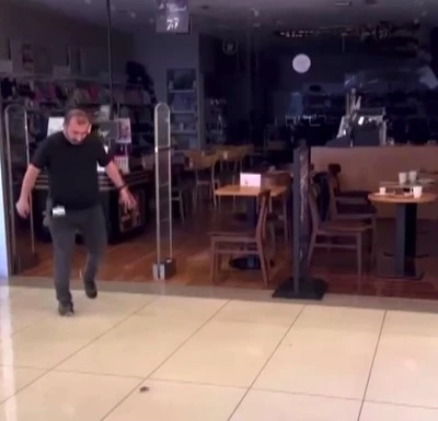 Bursa'nın &ouml;nde gelen AVM'sini su bastı 