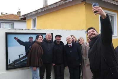 Bursa'nın simgesi olan Yaren Leylek'e Mustafa Bozbey'den ziyaret