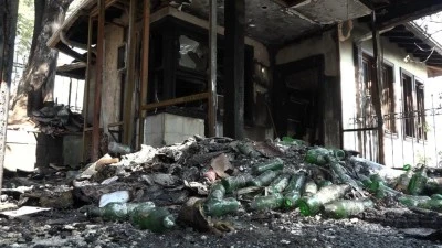 Bursa'nın tarihi semti &Ccedil;ekirge'de ki tarihi &ccedil;ay bah&ccedil;esi k&uuml;le d&ouml;nd&uuml;