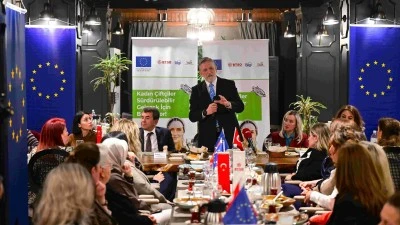Bursa'nın &uuml;reten kadınları BTSO &ccedil;atısı altında toplandı