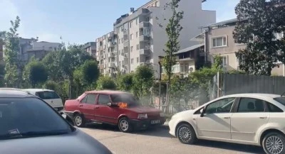 Bursa Osmangazi'de park halindeki ara&ccedil; yandı 