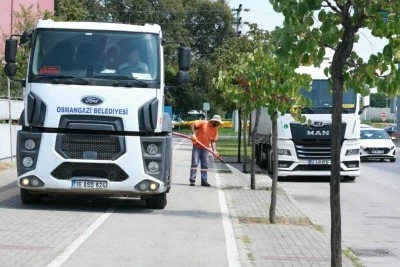 Bursa Osmangazi&rsquo;de yeşil alanlarda titiz &ccedil;alışma