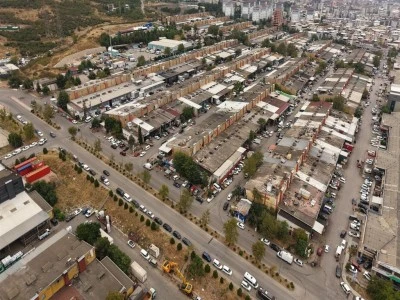 Bursa OTOSANSİT esnafı diken &uuml;zerinde