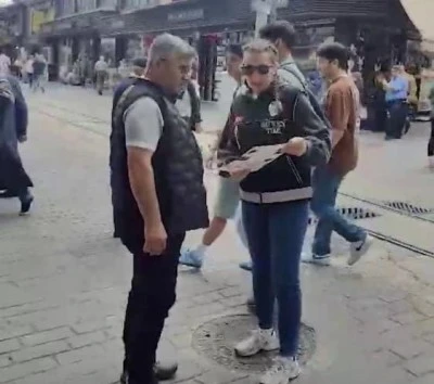 Bursa polisi vatandaşları dolandırıcılık olaylarına karşı bilgilendirdi