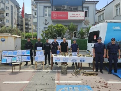 Bursa polisinden &ccedil;evre temizliği