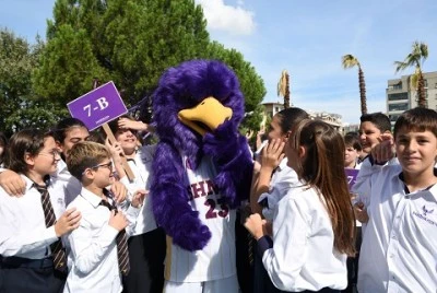 Bursa Şahinkaya&rsquo;da 2025&ndash;2026 Eğitim-&Ouml;ğretim Yılı coşkuyla başladı