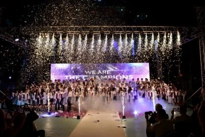 Bursa Şahinkaya&rsquo;da unutulmaz mezuniyet coşkusu