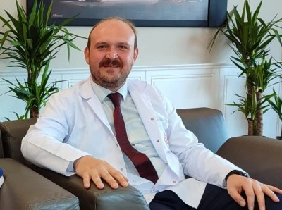 Bursa Şehir Hastanesi&rsquo;nin 3 fak&uuml;lte mezunu Başhekimi: Do&ccedil;. Dr. Salih Metin