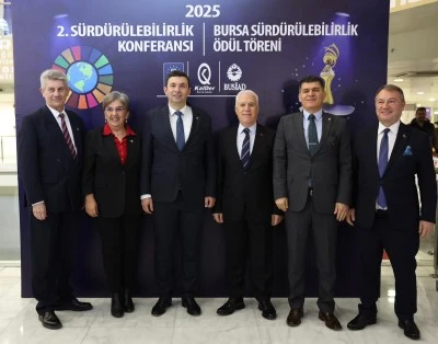 Bursa, s&uuml;rd&uuml;r&uuml;lebilirlikte T&uuml;rkiye&rsquo;ye &ouml;nc&uuml;
