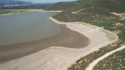 Bursa tarımını besleyen g&ouml;let kurumak &uuml;zere