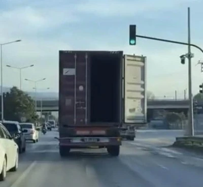 Bursa trafiğinde tehlikeli anlar!