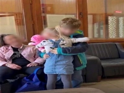 Bursa'ya ka&ccedil;ırılan &ccedil;ocuk, ilk kez kardeşiyle tanıştı