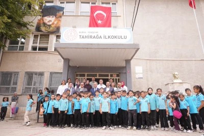 Bursa Yenişehir Belediye Başkanı Ercan &Ouml;zel mezun olduğu okulu ziyaret etti