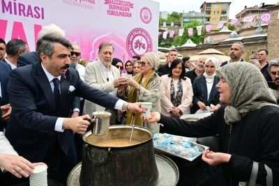 Bursa Yıldırım'da Erguvan Bayramı sona erdi