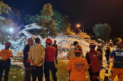 Bursa Yıldırım'dan Deprem B&ouml;lgesine Hızlı Destek