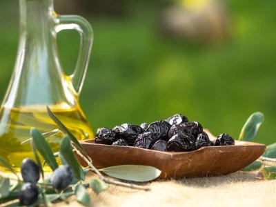 Bursa zeytini 65 &uuml;lkenin sofrasında