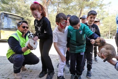 Bursalı &ccedil;ocuklar patili dostlarıyla buluştu