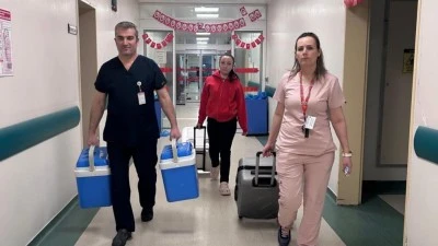 Bursalı doktor &ouml;l&uuml;m&uuml;yle 5 hastaya umut oldu