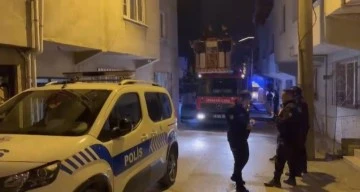 Bursalı gen&ccedil; t&uuml;m ailesini rehin aldı 