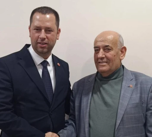 Bursalı iş insanı Kosova Meclisi'nde yer almak i&ccedil;in se&ccedil;imlere hazırlanıyor