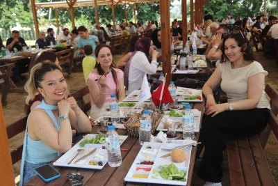 Bursalı mimarlardan 'Yaza Merhaba Kahvaltısı' 
