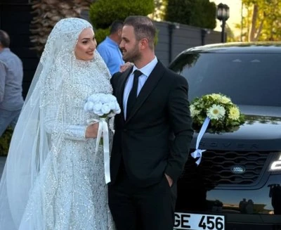 Bursalı Zeynep Kanbay ile Emre Pakdemir'den &ouml;m&uuml;rl&uuml;k imzalar