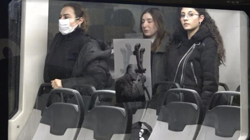 Bursalılardan Atat&uuml;rk'e b&uuml;y&uuml;k saygı