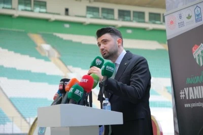  Bursaspor 64 dosyayı &ccedil;&ouml;z&uuml;me kavuşturdu ve transfer tahtası a&ccedil;ıldı