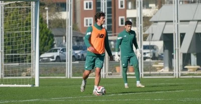 Bursaspor Aliağa FK ma&ccedil;ı hazırlıklarına başladı