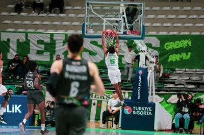 Bursaspor Basketbol&rsquo;a iki transfer!