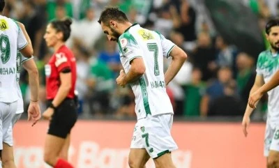 Bursaspor'da bir ayrılık daha! 