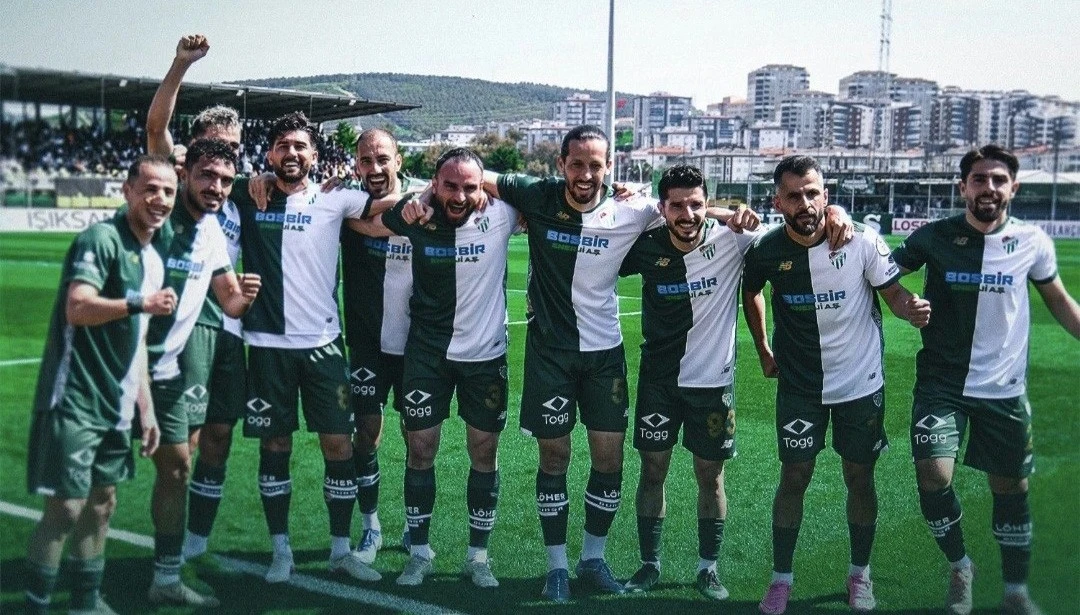 Bursaspor'da kimler kalıyor ! 