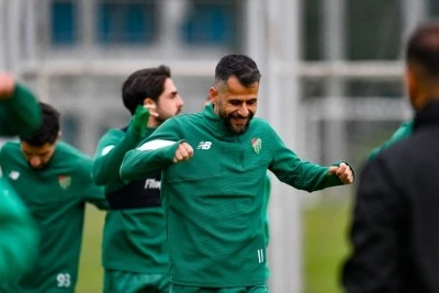Bursaspor&rsquo;da şampiyonluk ma&ccedil;ı hazırlıkları