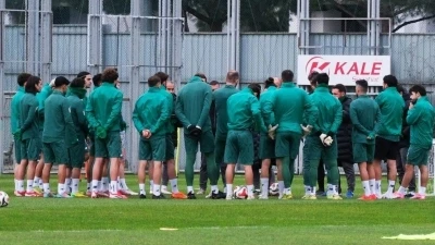 Bursaspor&rsquo;da yeni sezon mesaisi Cumartesi g&uuml;n&uuml; başlıyor
